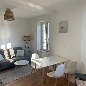 Appartement Plein Centre, Superbe, Lamballe