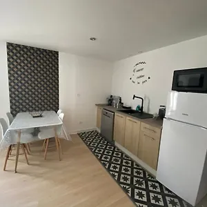 Appartement Bel 1er Etage T2 4 Pers Avec Cour Les Cocons De Madenn, Lamballe